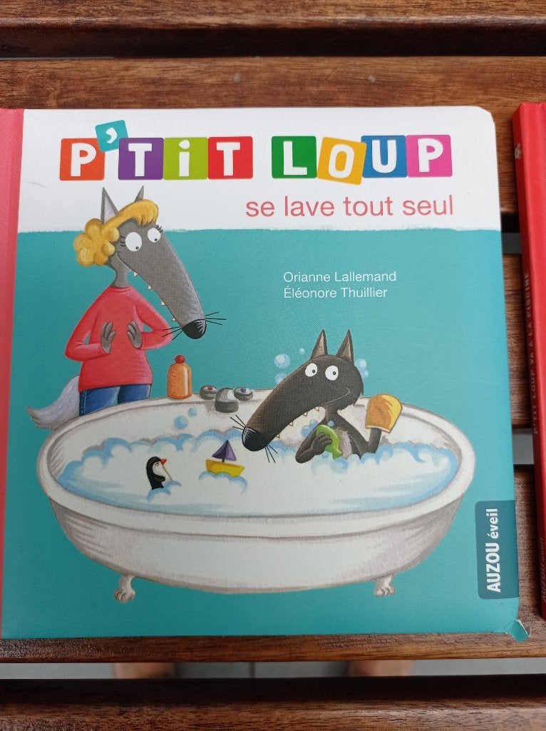 Lot de 4 livres Petit Loup, Enlèvement, Comme neuf, 2 à 3 ans