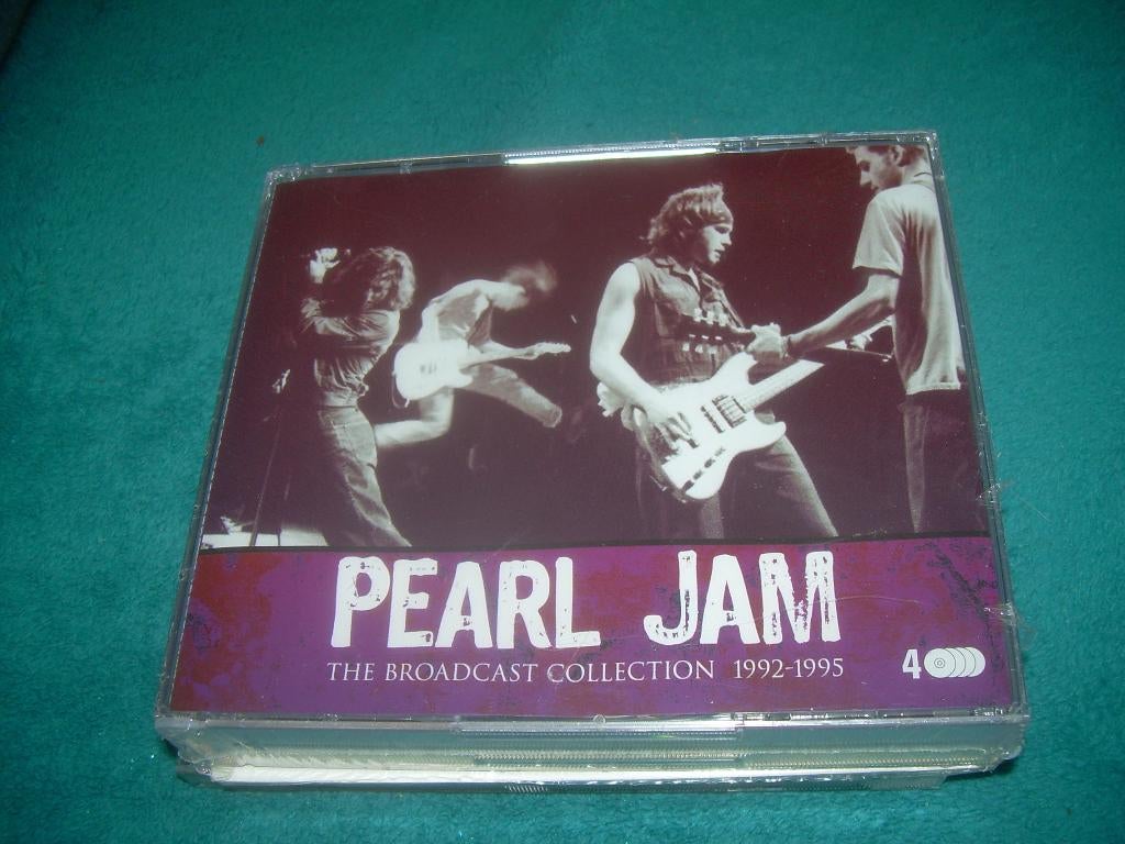 4 CD BOX - PEARL JAM - NIEUW IN FOLLIE, Ophalen of Verzenden, Nieuw in verpakking, Boxset