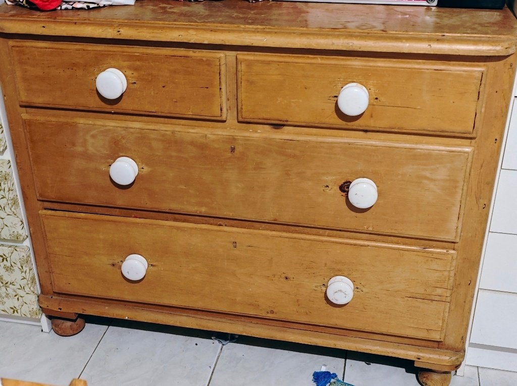 Meuble ancien, Enlèvement