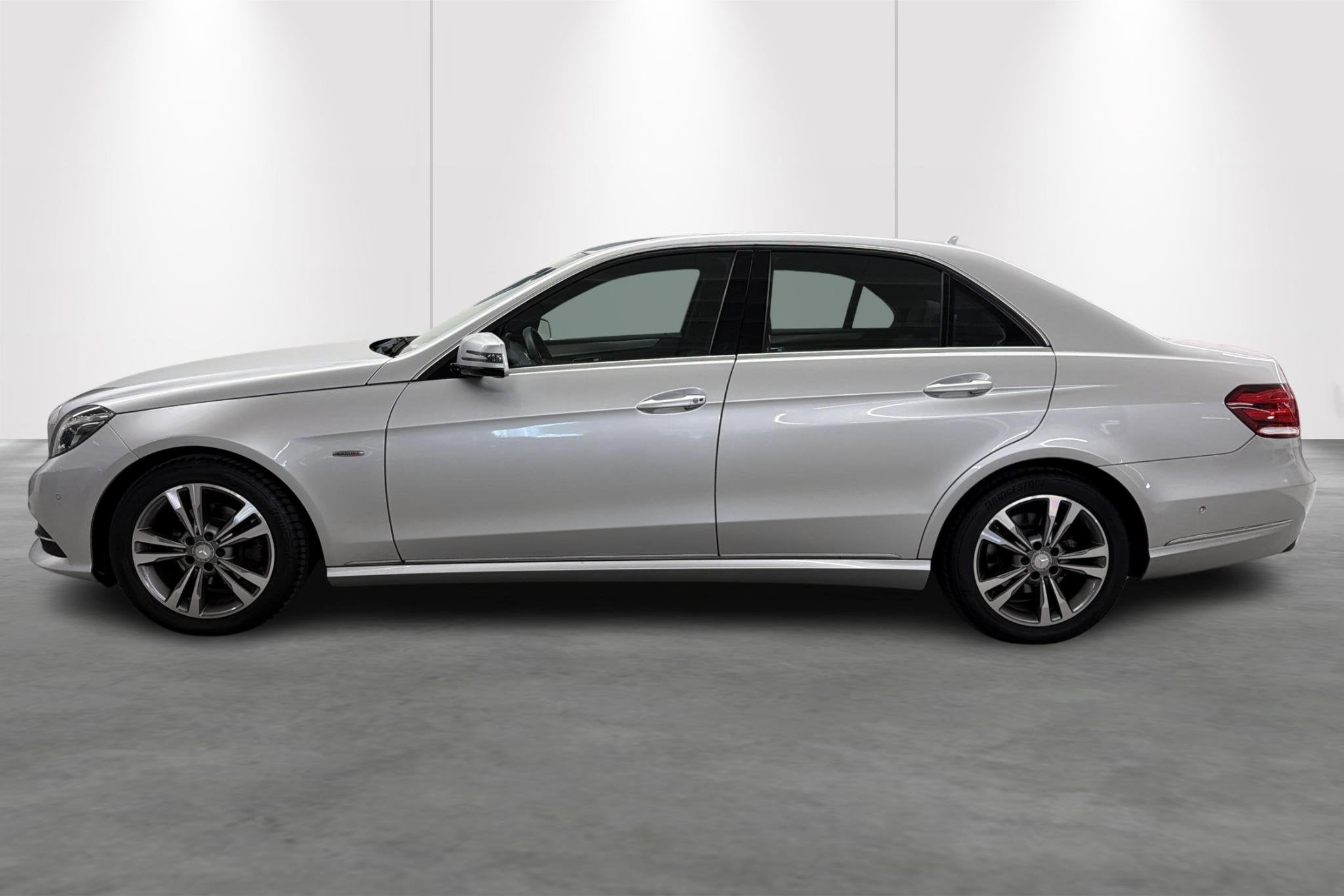 Mercedes-Benz E-Klasse Berline E 200 d Edition E, Auto's, Mercedes-Benz, Automaat, 4 deurs, Gebruikt, 4 cilinders