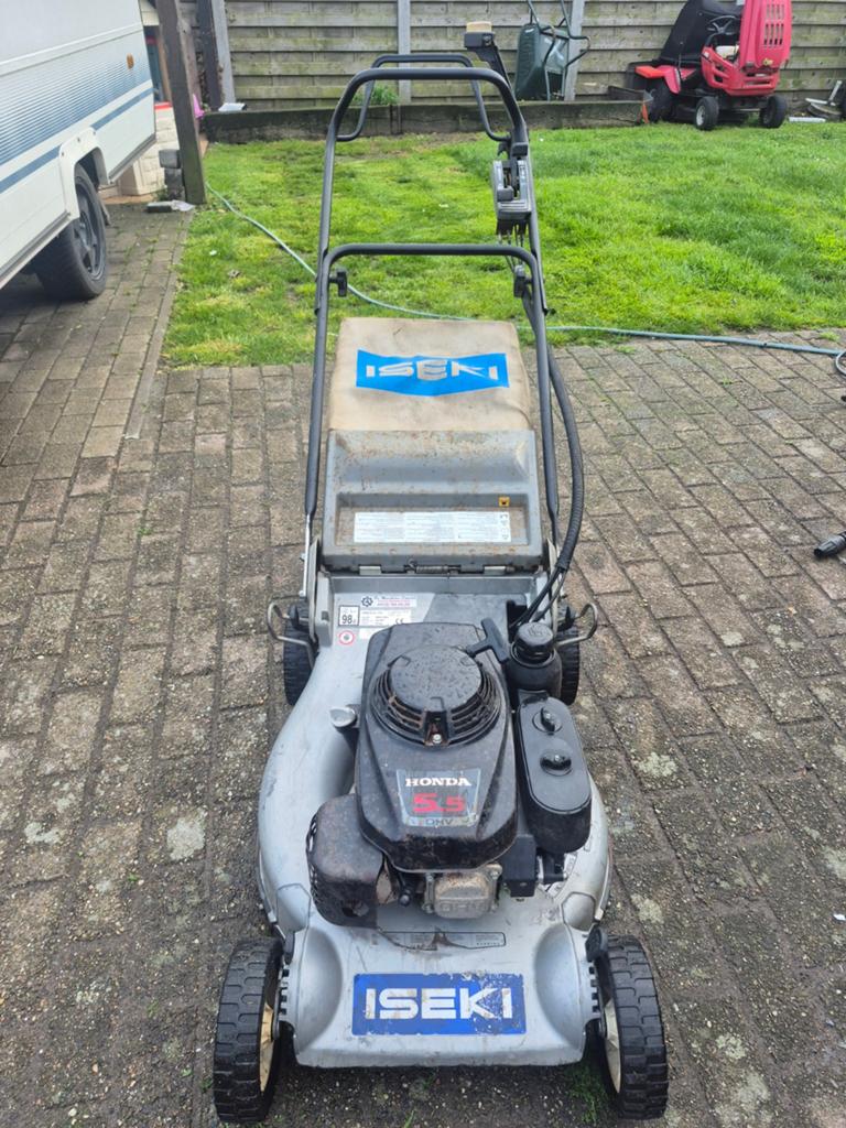 Iseki sw5210 met honda motor klaar voor gebruik, Ophalen