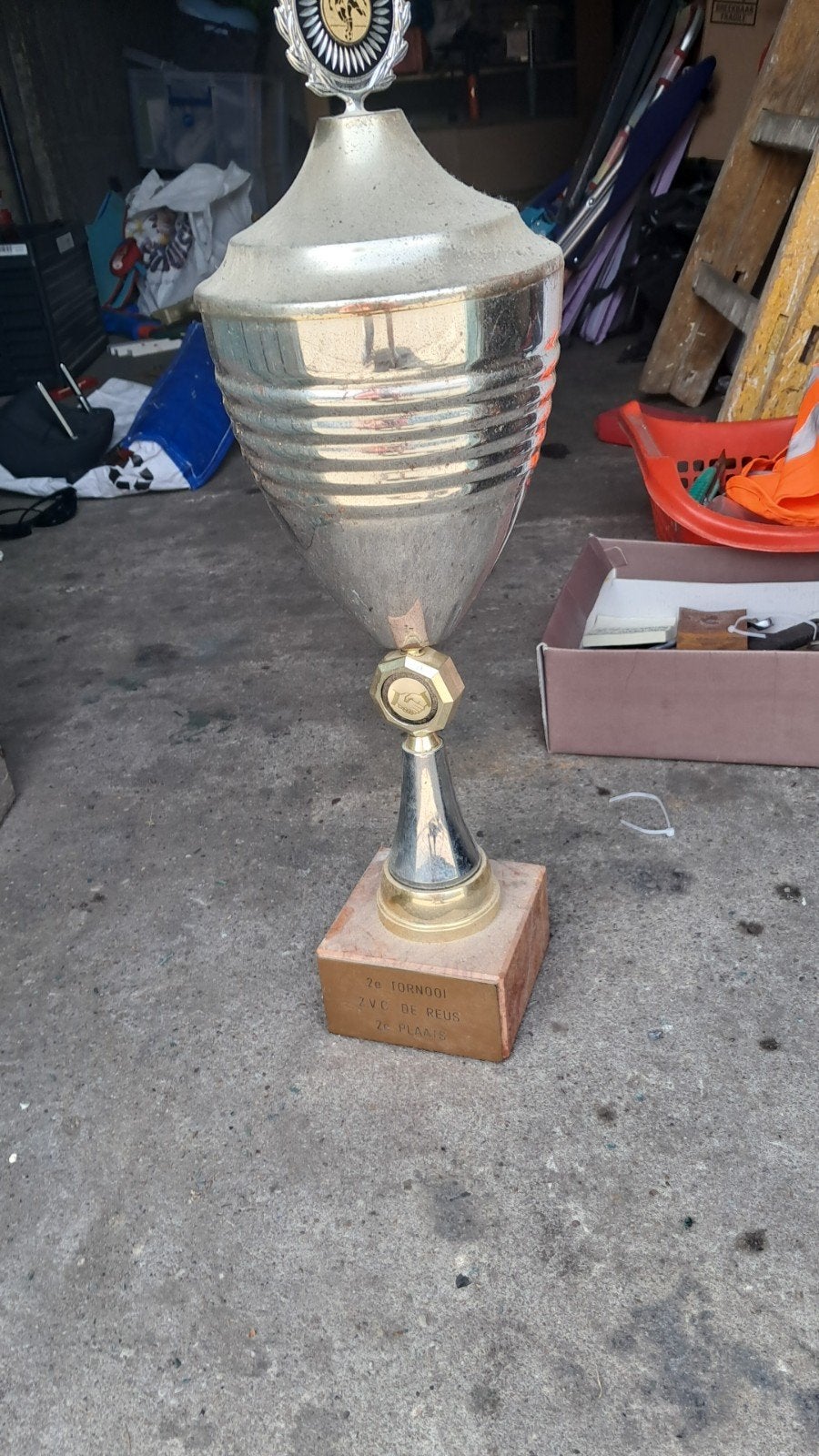 Trofee  nog goed, Ophalen