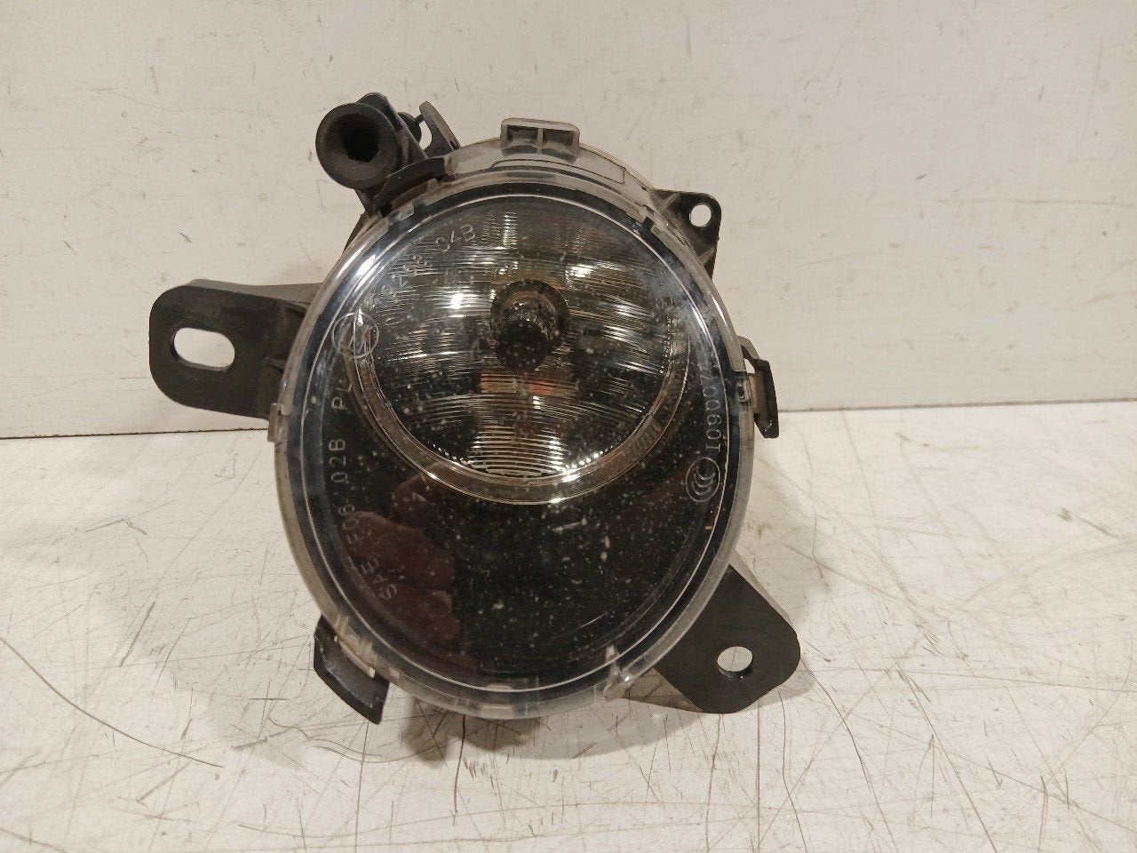 Mistlamp links Opel Corsa, Onderdelen@venauto.nl, Van der Ven Autorecycling B.V., Ettenseweg 76, 4706 PB Roosendaal, The Netherlands