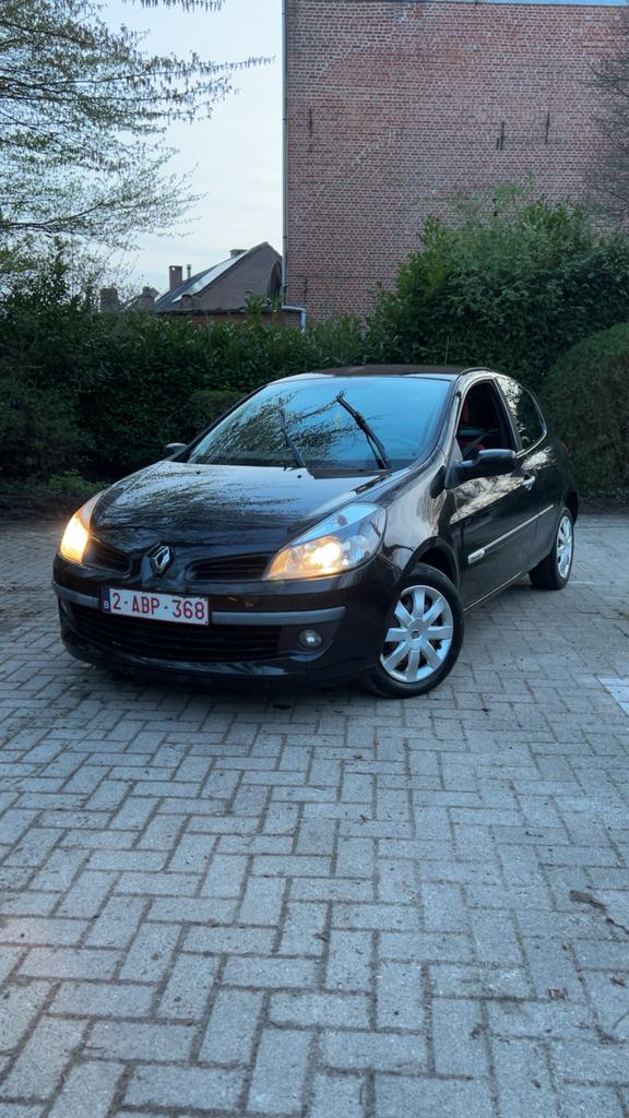 Renault clio Ripcurl edition, Autos, Renault, Particulier, Clio, Airbags, Air conditionné, Verrouillage central, Hayon arrière électrique