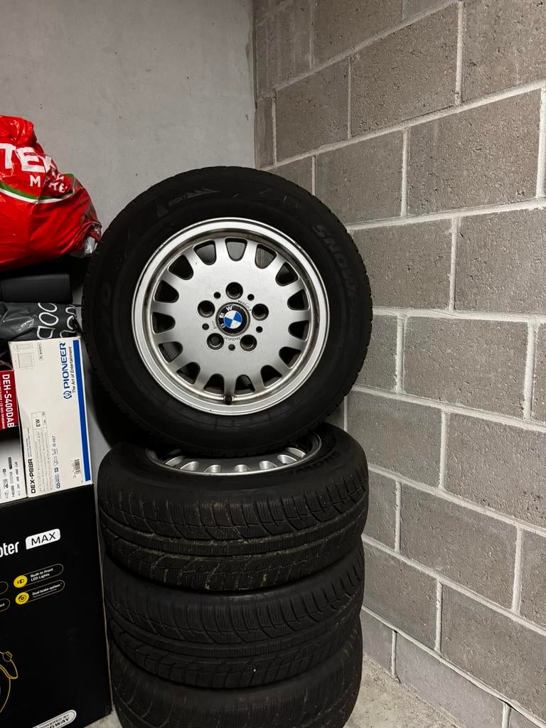 Bmw e36 velgen 4 stuks winterbanden, Enlèvement, 15 pouces, Pneus hiver, Jante(s)