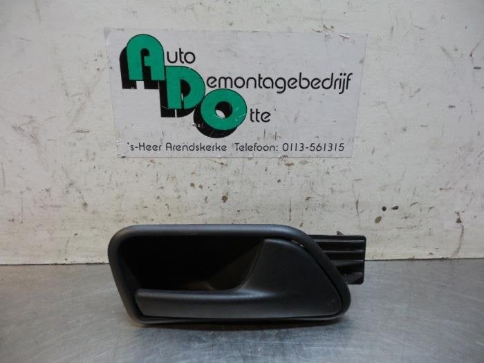 Poignée portière 2portes droite d'un Volkswagen Caddy (Cad, Autos : Pièces & Accessoires, Volkswagen, -, 3 mois de garantie, Utilisé