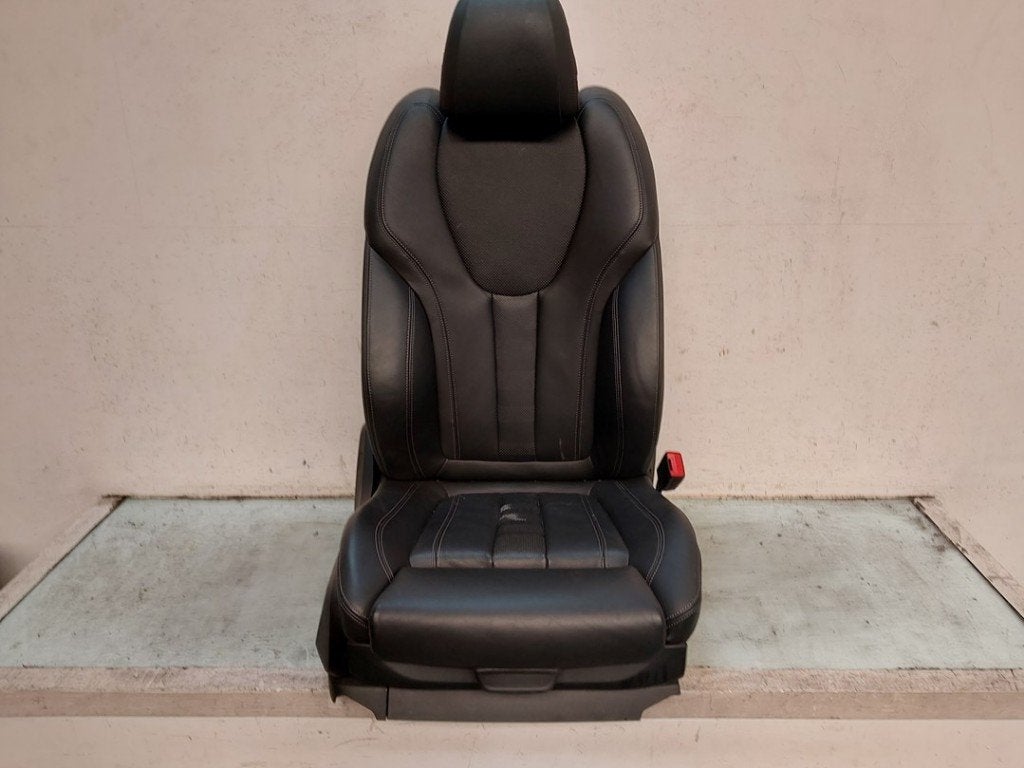 STOEL RECHTS VOOR BMW X5 (G05) (01-2018/03-2023), Auto-onderdelen, Interieur en Bekleding, Dhr. J. Ham, Gebruikt, Administratie@autoham.nl