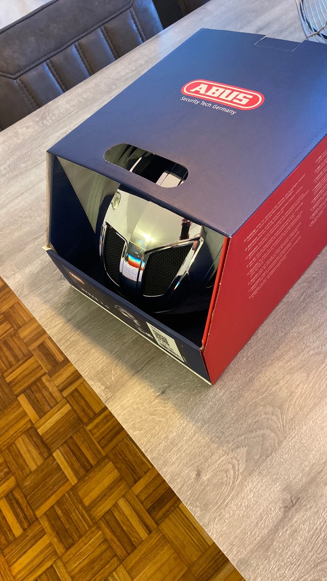 Casque chromé Abus Tech, Vélos & Vélomoteurs, Enlèvement, Comme neuf