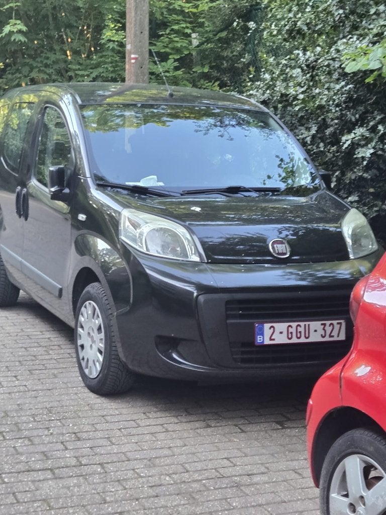FIAT QUBO Bleu nuit 2013, Autos, Euro 5, Achat, Boîte manuelle, Entretenue par le concessionnaire