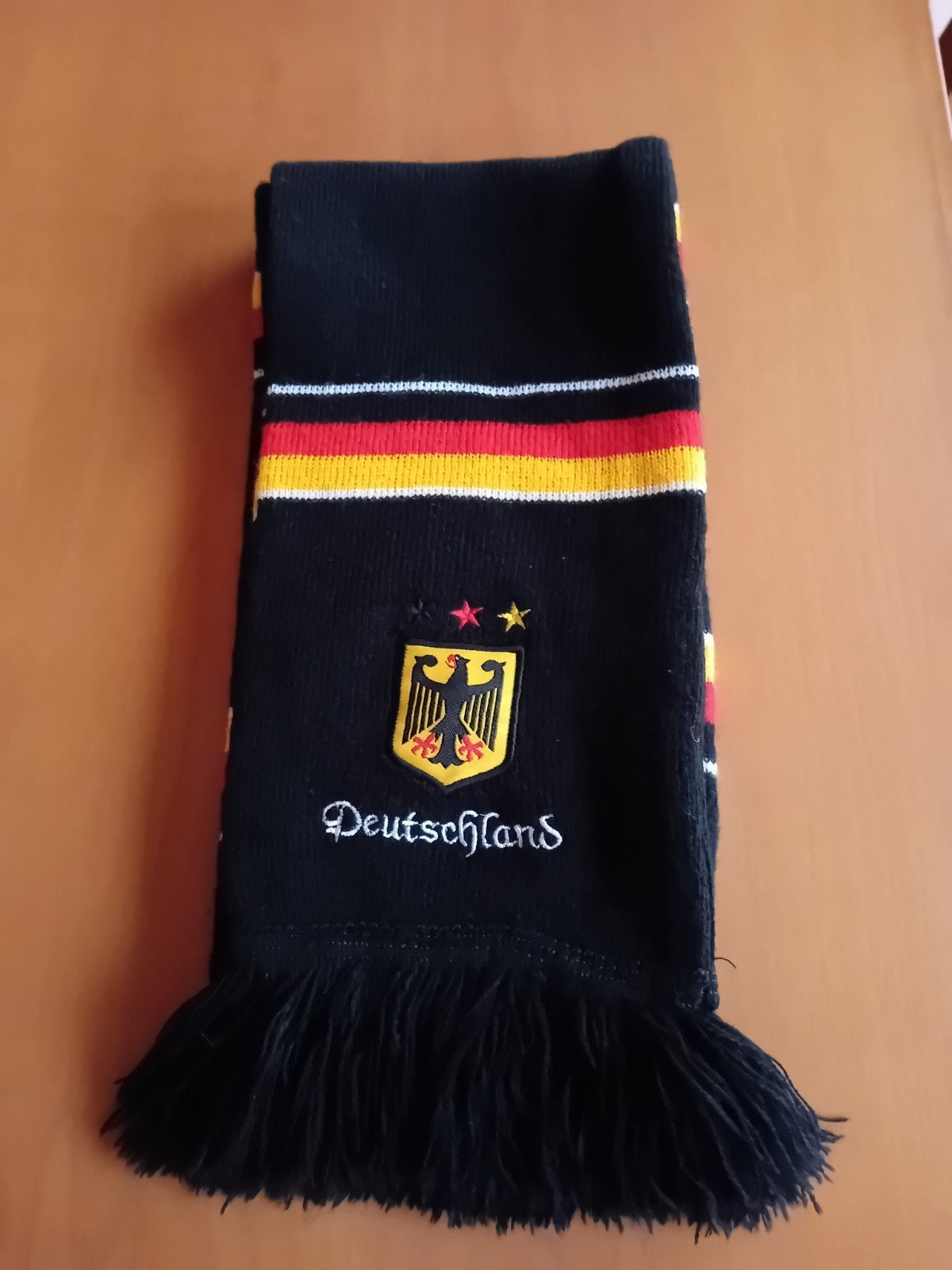 Voetbal sjaal Deutschland in nieuwstaat, Enlèvement