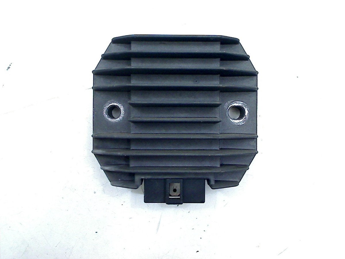 SPANNINGSREGELAAR Yamaha (sh650a-12), Dhr. S. di Majo, Gebruikt, Info@cama-motorparts.nl, P.J. Troelstraweg 8 8
3144 CX  MAASSLUIS, NL