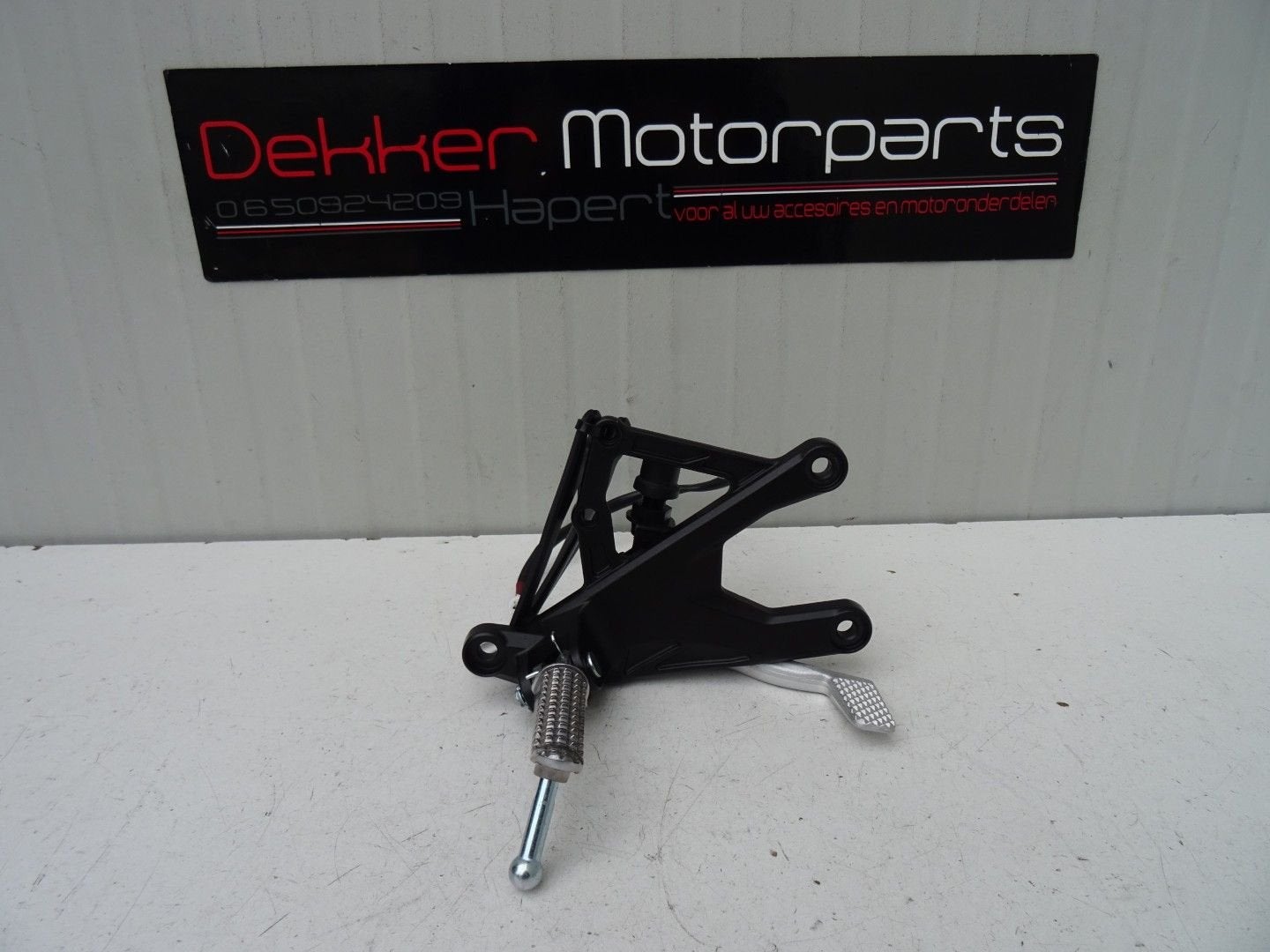 Remset / Rechter Voetsteun Yamaha YZF R1 / M 2015-2020-2025, Motos, Neuf, -, -, -
