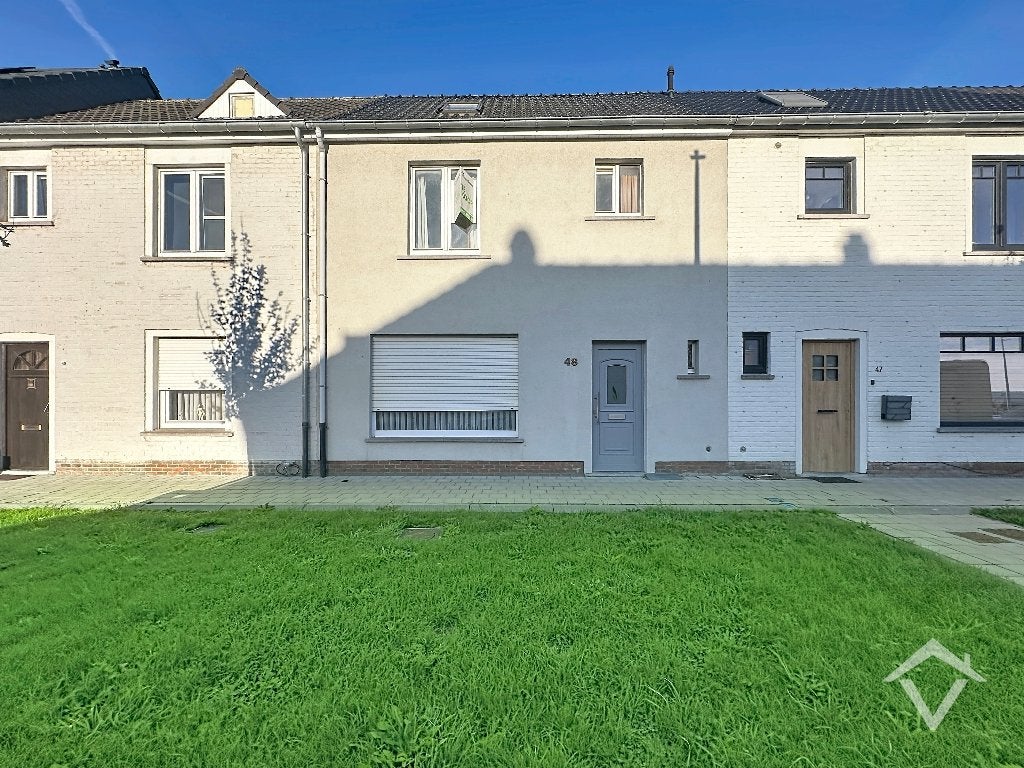 Op te frissen rijwoning, 3 slpkmrs, zolder, garage; Zedelgem, Immo, Zedelgem, Tot 200 m², 3 kamers, Tussenwoning