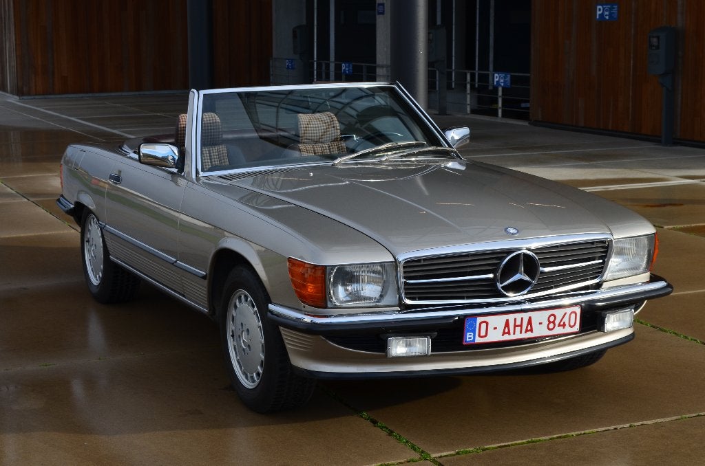 Mercedes 300 SL handgeschakeld ondrhoudsboekje, Auto's, Mercedes-Benz, Cabriolet, Bruin, Handgeschakeld, 2 zetels