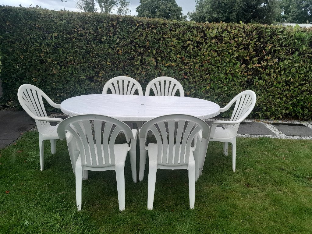 table et chaises de jardin, Jardin & Terrasse, Tables de jardin, Enlèvement, Comme neuf, Ovale, Synthétique