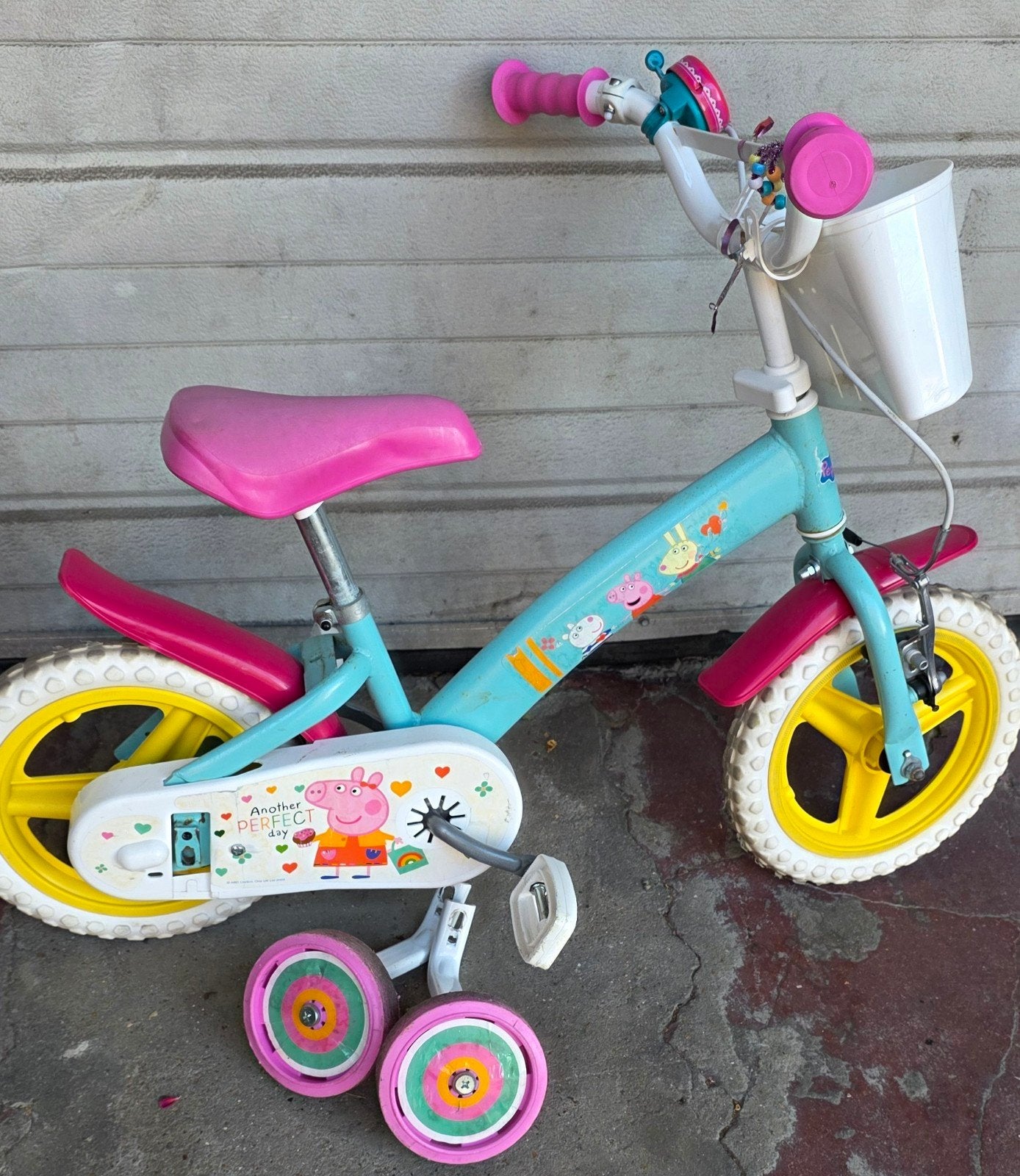 Leuke Peppa Pig kinderfiets, Fietsen en Brommers, Fietsen | Kinderfietsjes, Gebruikt, Minder dan 16 inch, Zijwieltjes, Schijfrem