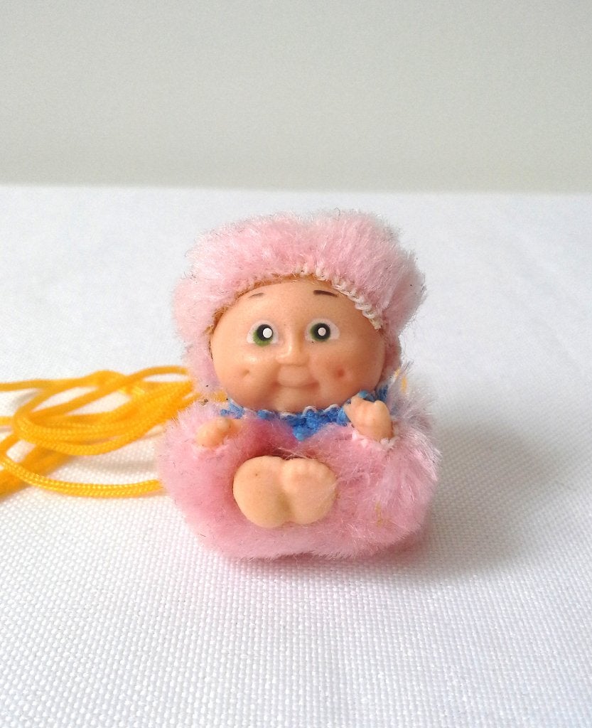Collier mini peluche Patouf rose vintage cabbage patch, Enlèvement, Utilisé, Rose