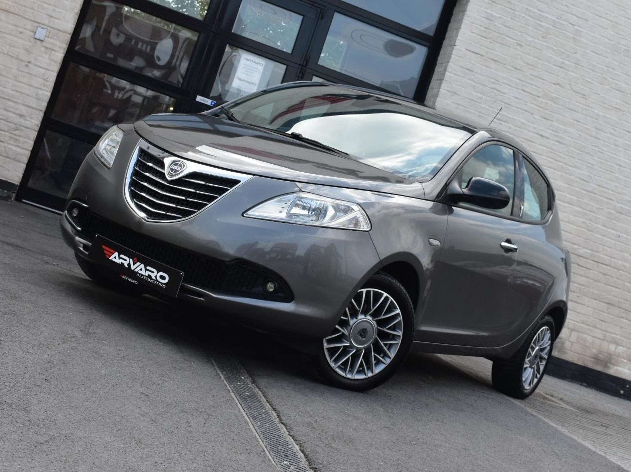 Lancia Ypsilon 1.2i Fire Evo II Black / PDC / Airco / Cruise, Auto's, Lancia, Stof, Gebruikt, 4 cilinders, Bedrijf