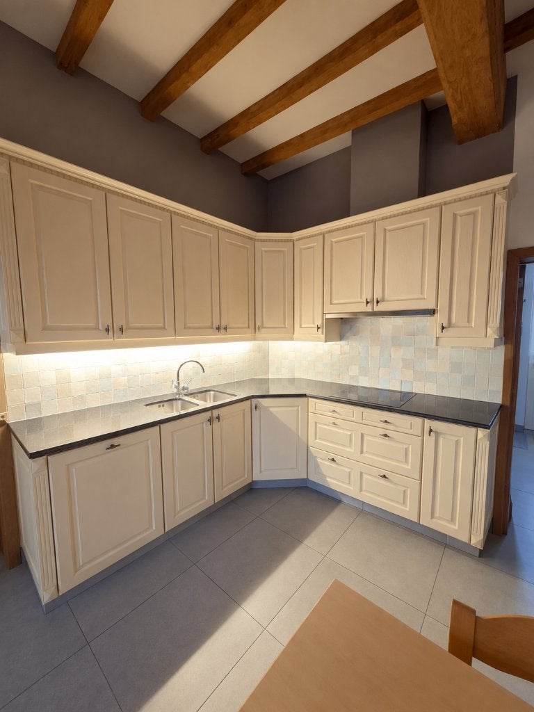 Keuken met massieve deurtjes, Huis en Inrichting, Ophalen, Hoekkeuken, Graniet of Steen, Zo goed als nieuw