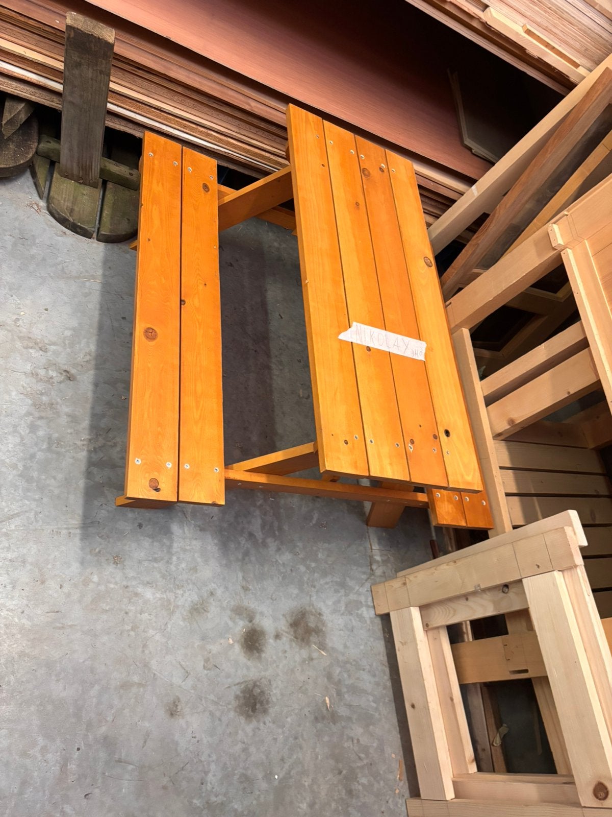 Mooie picknicktafel voor kinderen, Ophalen, Zo goed als nieuw