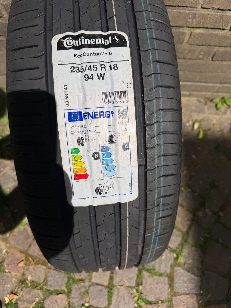Roue complète Volkswagen Passat 18" – Pneu Continental neuf, Neuf, Pneus et Jantes, Véhicule de tourisme, Pneus été