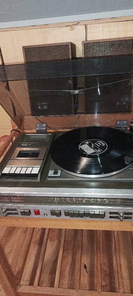 sanyo combi tunr + platenspeler+speakers, Audio, Tv en Foto, Platenspelers, Ophalen, Gebruikt, Platenspeler, Overige merken