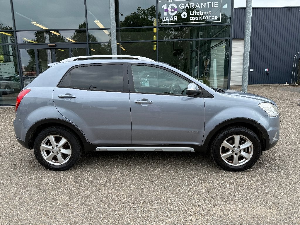 SsangYong Korando D2.0TEcoe-XDi4WD4x4EURO 5 GEKEURD CAR-PASS, Autos, Achat, Boîte manuelle, Entretenue par le concessionnaire