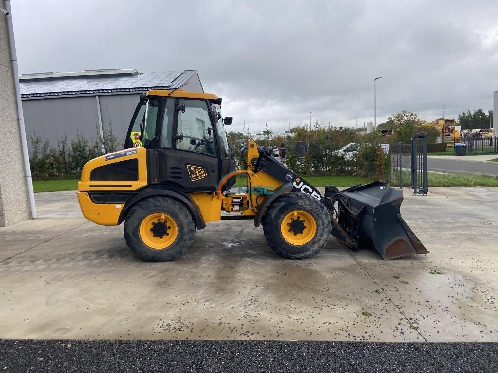Chargeur JCB 409 AG T4 - 2018 - 2629h - 2,3T - CH964, Enlèvement