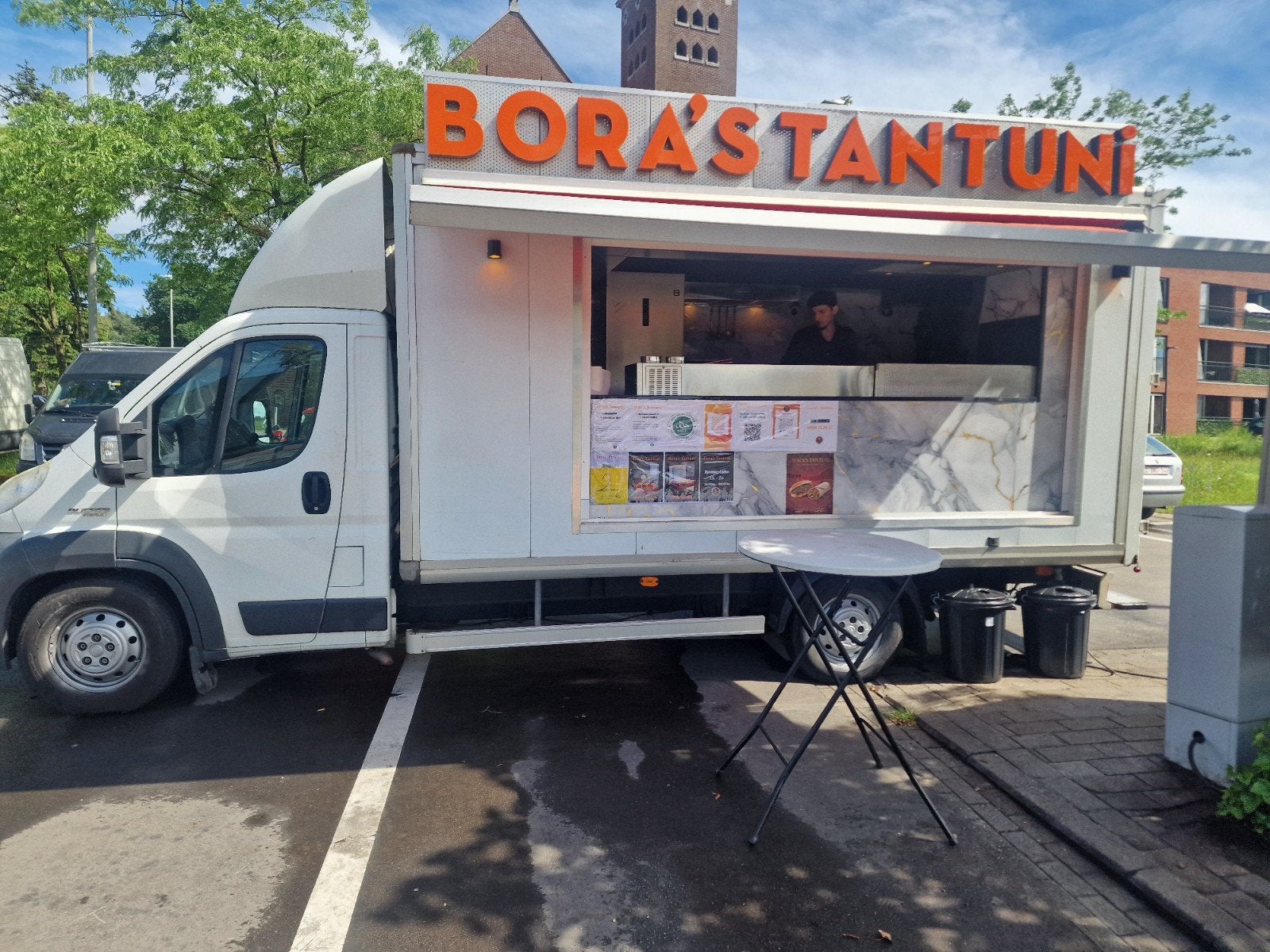 Foodtruck, Zakelijke goederen, Ophalen