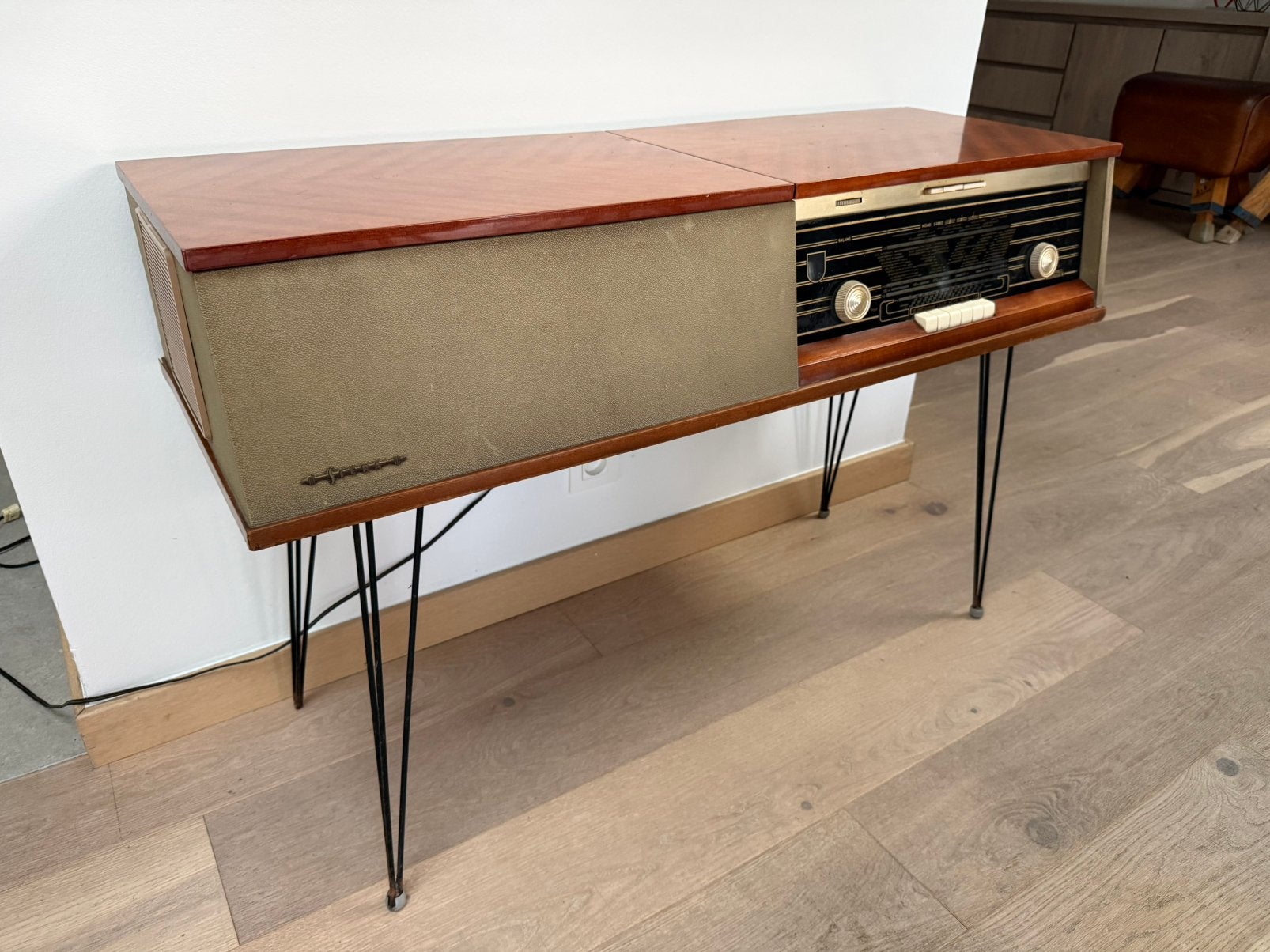 SIERA – Vintage Mid-Century Stereo Radiomeubel ca. 1961, Enlèvement