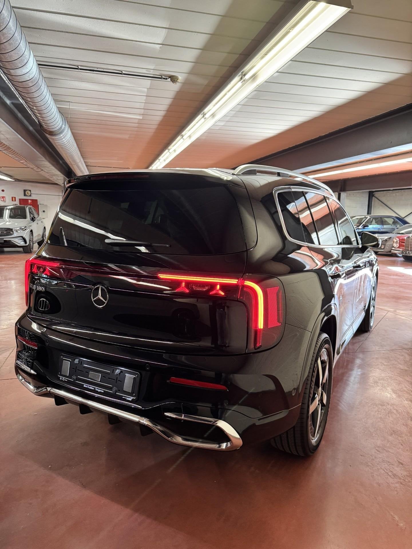 Mercedes-Benz GLB GLB 180 "140 Years Edition" (automatique), Autos, Achat, Entreprise, 5 portes, 5 places