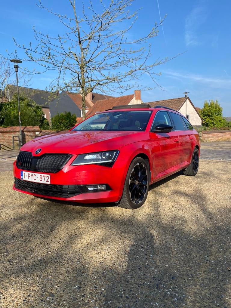 Skoda superb 1.4 tsi, Autos : Pièces & Accessoires, Enlèvement, Arrière, Skoda