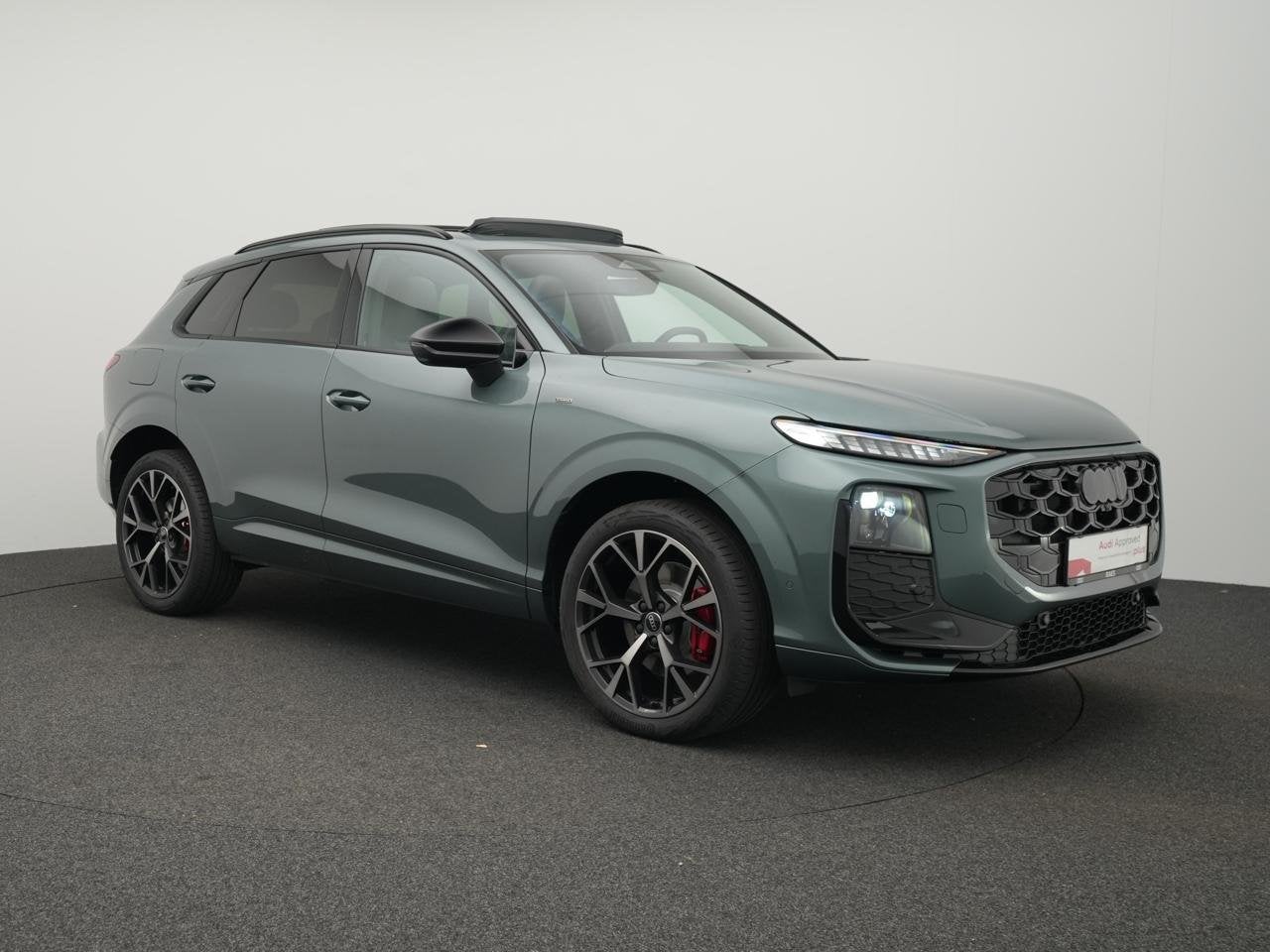 Audi Q3 SUV e-hybrid (PHEV) Audi Q3 SUV Corporate S e-hybrid, Auto's, Automaat, 48 g/km, https://public.car-pass.be/vhr/11bf2173-7f64-4012-8e63-5f93f88f5f07