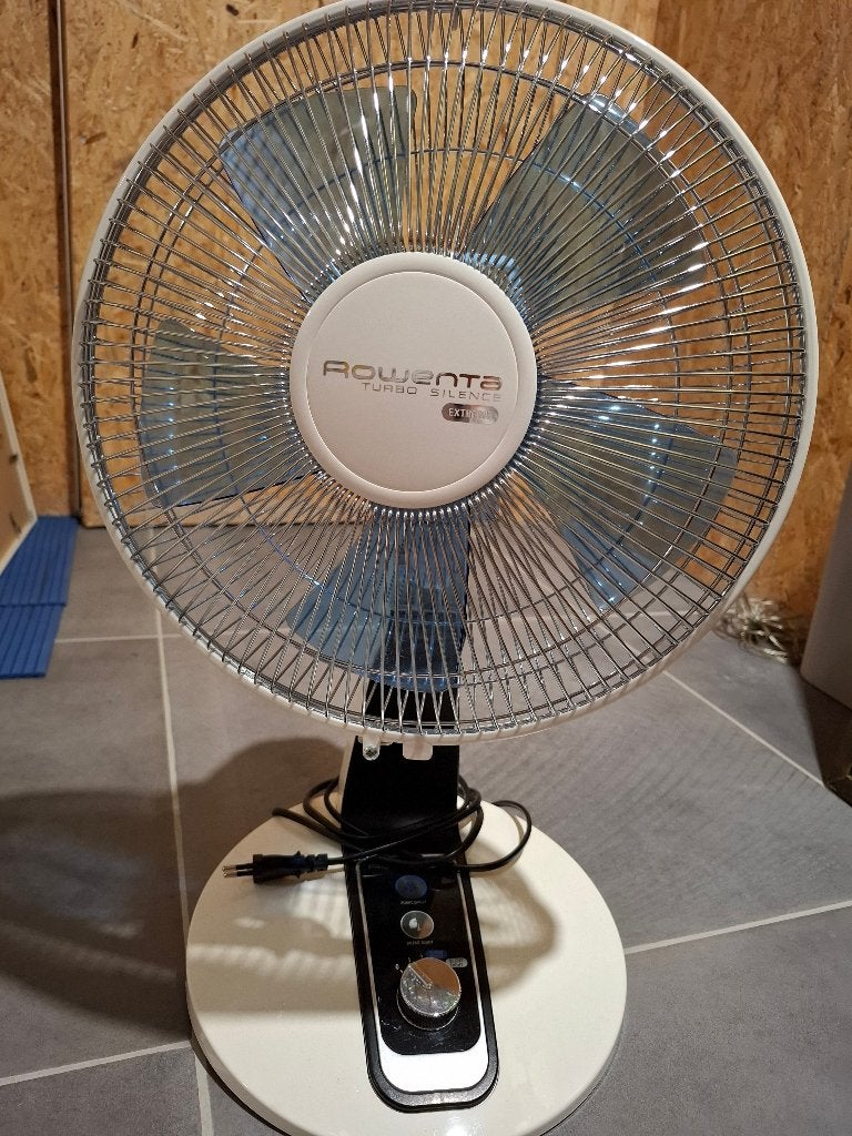 Tafelventilator Rowenta Turbo Silence Extreme VU2630F0, Electroménager, Ventilateurs, Comme neuf, Ventilateur de table, Enlèvement