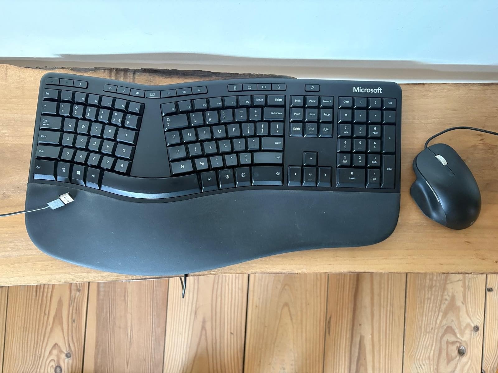 Microsoft ergonomic toetsenbord QWERTY + muis, Computers en Software, Gebruikt, Ergonomisch, Ophalen of Verzenden, Qwerty