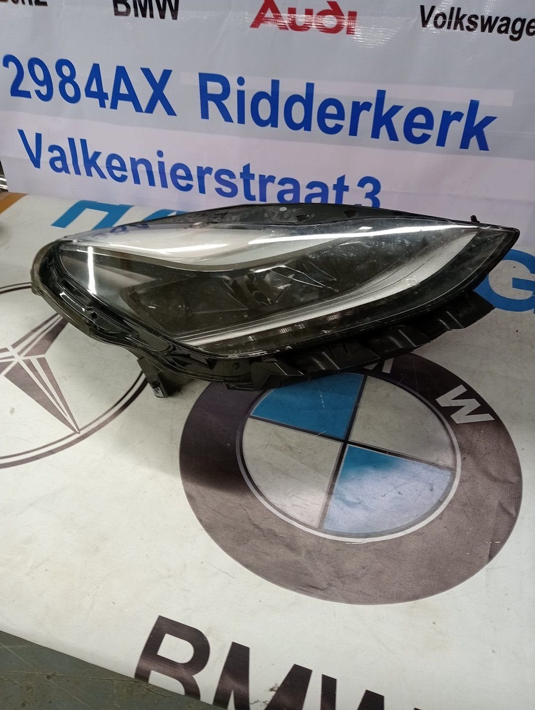 Koplamp Tesla Model 3Y Projector Matrix 151495300C Rechts, Gebruikt, -, Overige automerken, -