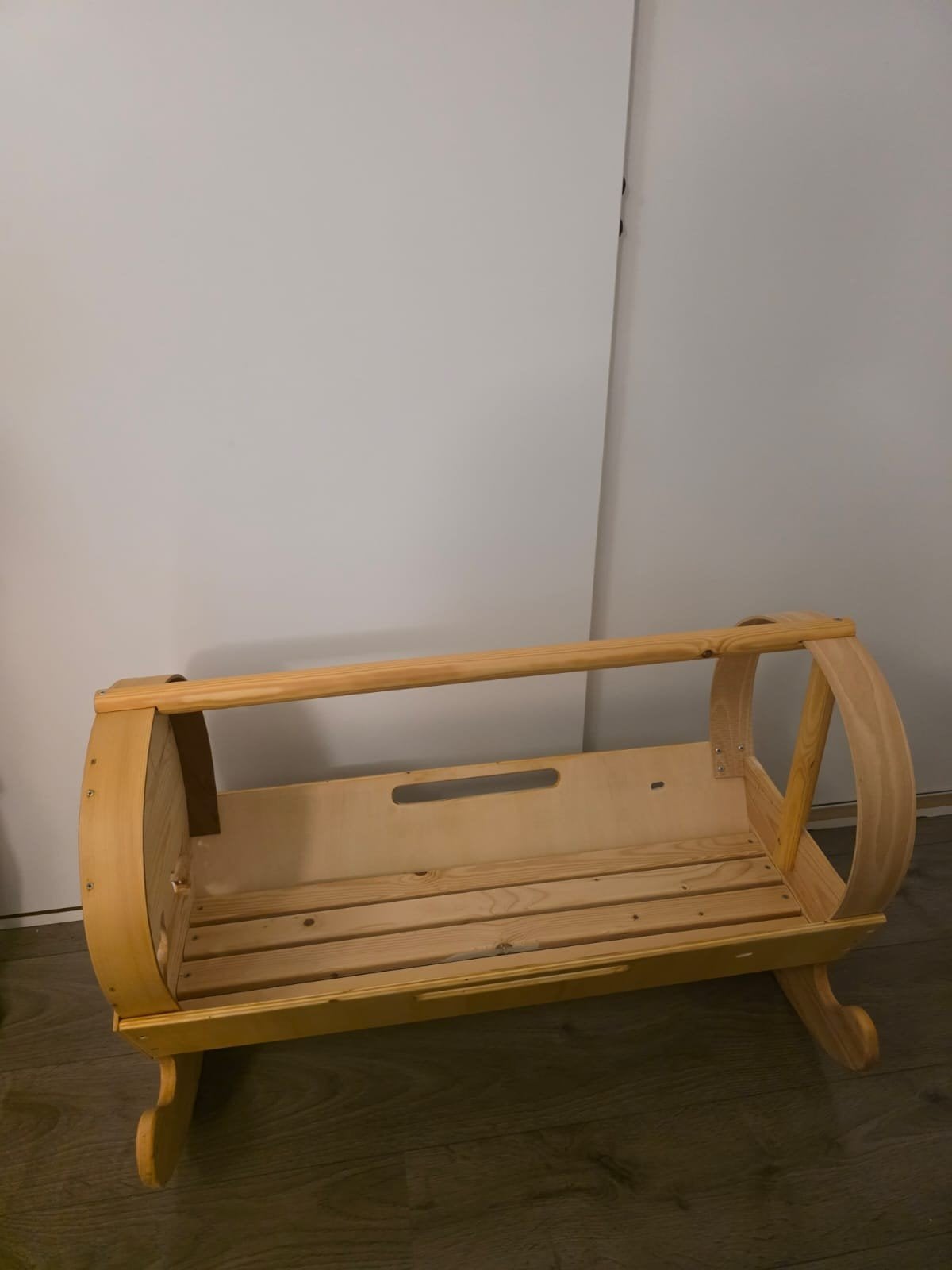 Kinder wieg sterk hout ×2 gebruikt, Kinderen en Baby's, Babywiegjes en Ledikanten, Ophalen, Wieg