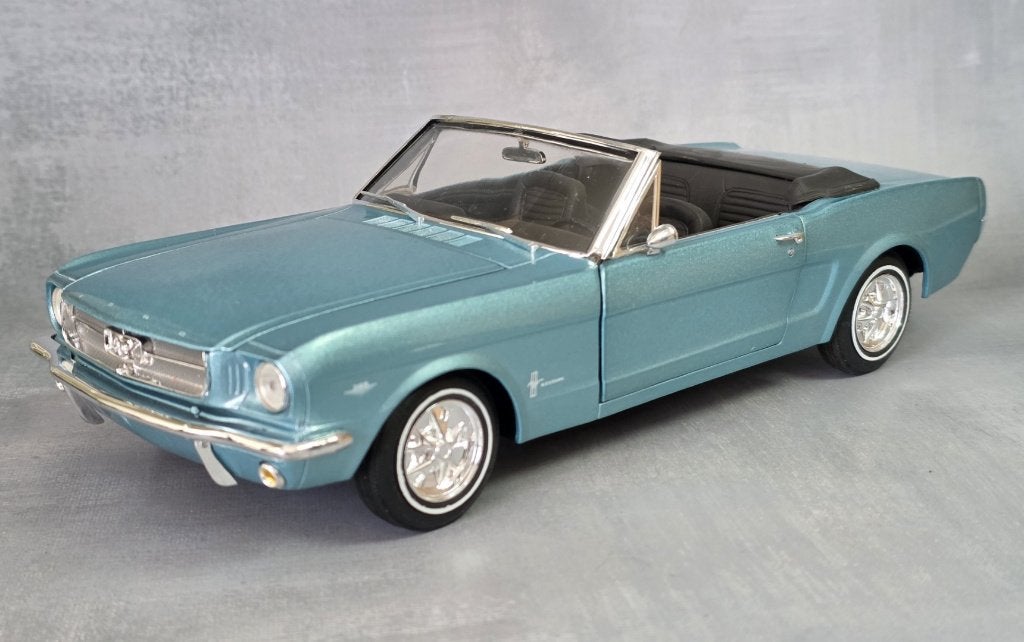 1/18 Revell - 1965 Ford Mustang Covertible, Ophalen of Verzenden, Zo goed als nieuw, Auto, Revell