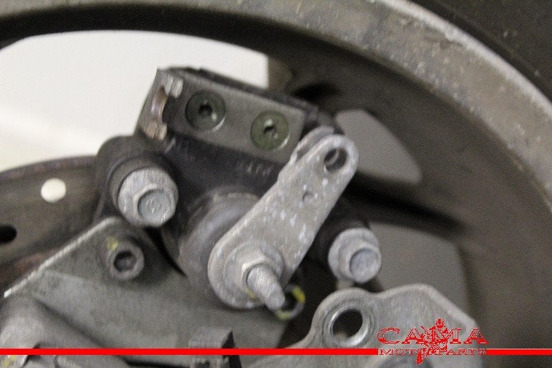 REMKLAUW ACHTER Piaggio MP3 500 2014-2018 (01-2014/12-2018), Dhr. S. di Majo, Gebruikt, Info@cama-motorparts.nl, P.J. Troelstraweg 8 8
3144 CX  MAASSLUIS, NL