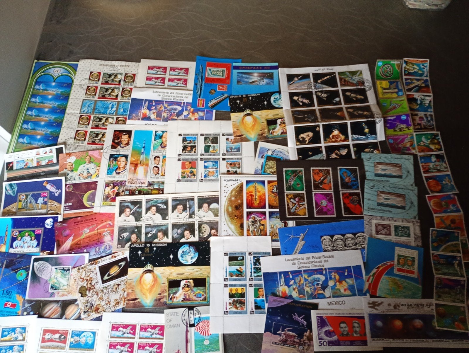 L39) timbres sur le thème de l'espace, Enlèvement ou Envoi