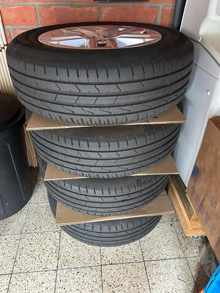 Nieuwe velgen en banden, Auto-onderdelen, Banden en Velgen, Ophalen, Band(en)