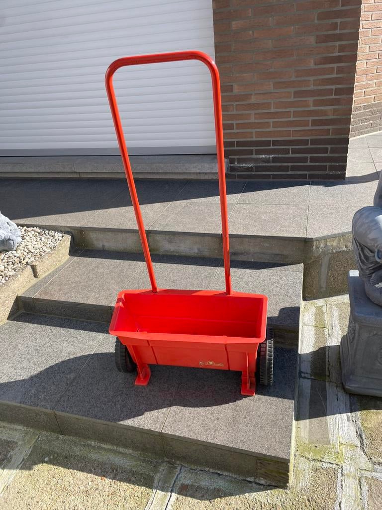 Wolf-Garten zaaimachien, Ophalen