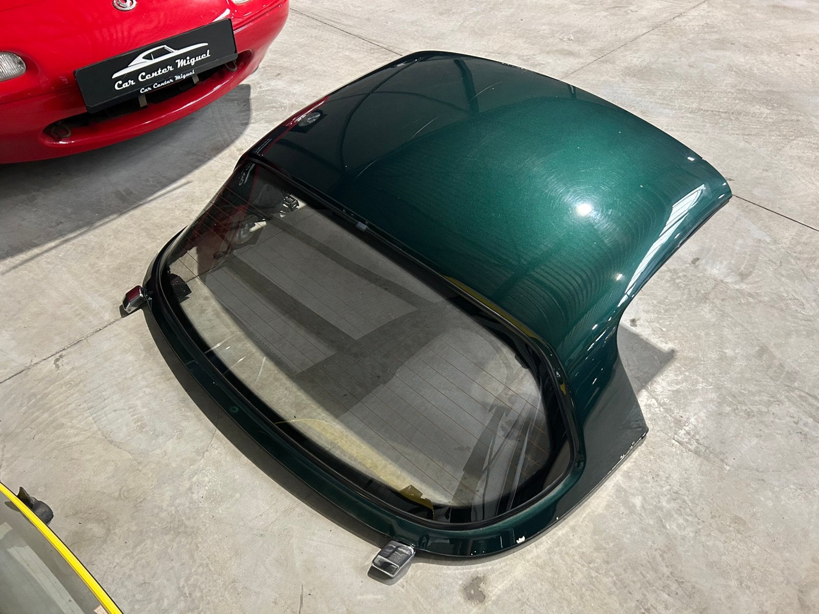 Hardtop Mazda MX5, Enlèvement, Mazda