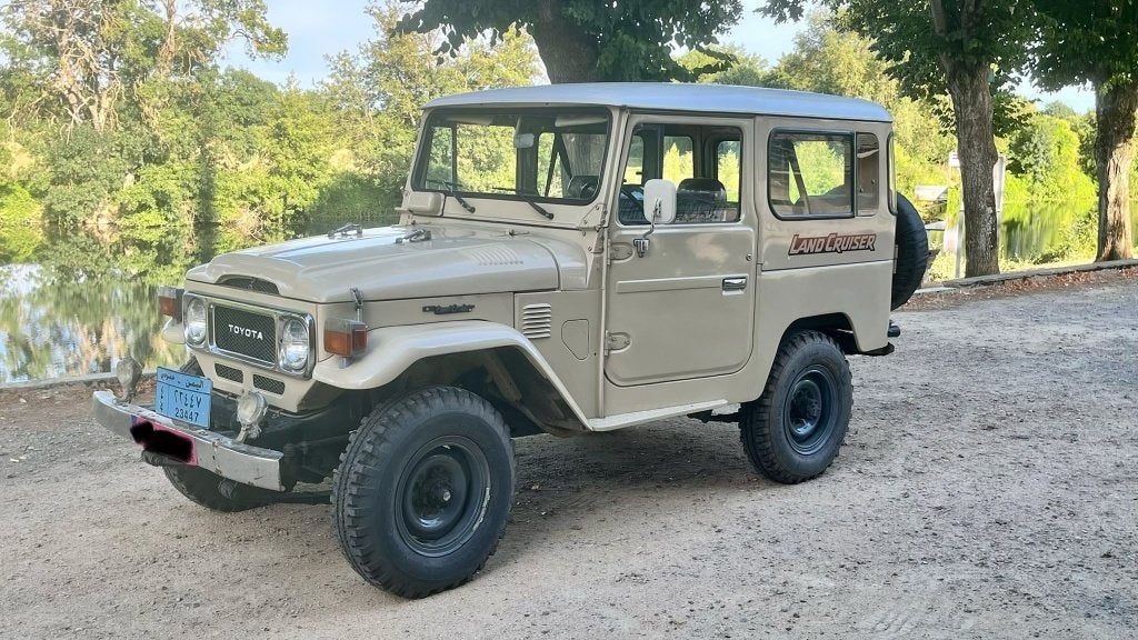 Prachtige Toyota Land Cruiser FJ40-collectie uit 1982, 4 deurs, Beige, Handgeschakeld, Particulier