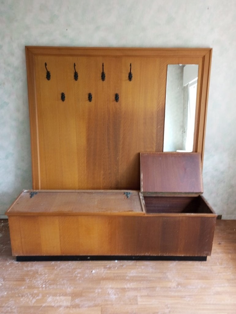 Massieve schoenenkast met kapstok en spiegel, Huis en Inrichting, Kasten | Schoenenkasten, Ophalen, Gebruikt