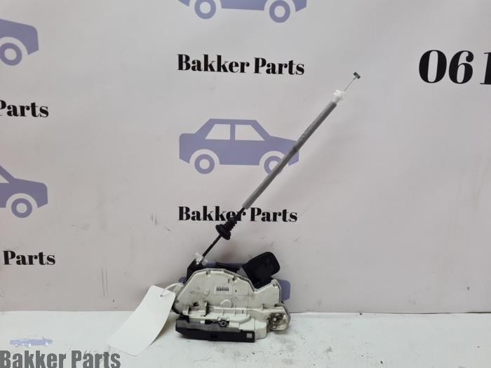 Deurslot Mechaniek 4Deurs links-voor van een Skoda Fabia, Gebruikt, -, -, Ophalen of Verzenden