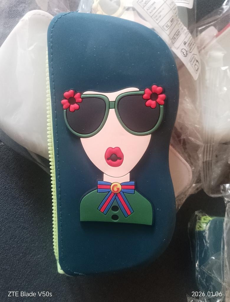 Étui à lunettes en silicone, Envoi