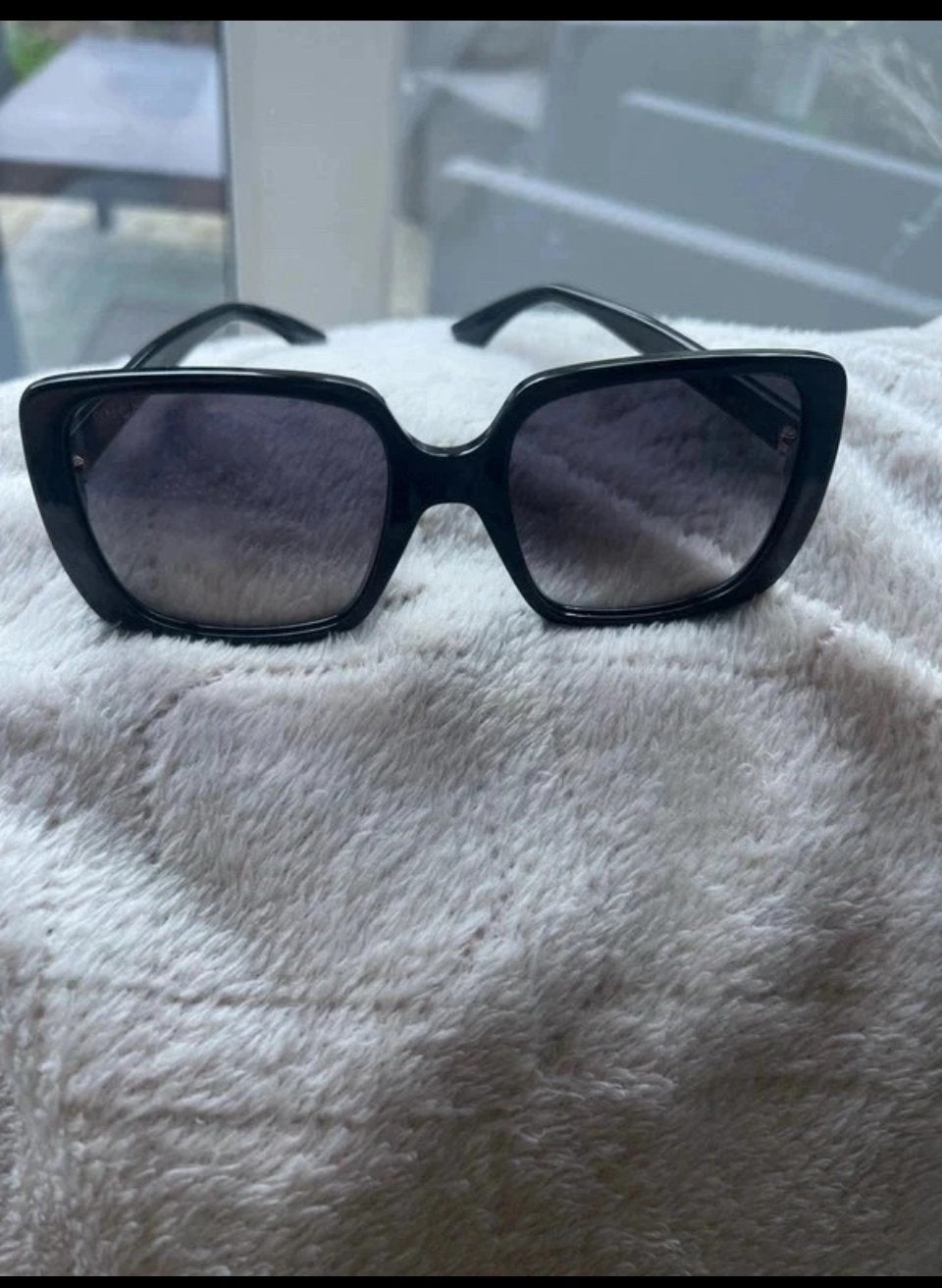 Gucci zonnebril voor dames (origineel), Ophalen of Verzenden, Zo goed als nieuw, Bril