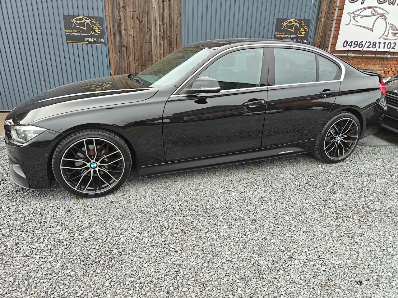 BMW 3 Serie 330 Berline 330I LIM (bj 2017, automaat), Auto's, Achterwielaandrijving, Gebruikt, Zwart, 3 Reeks