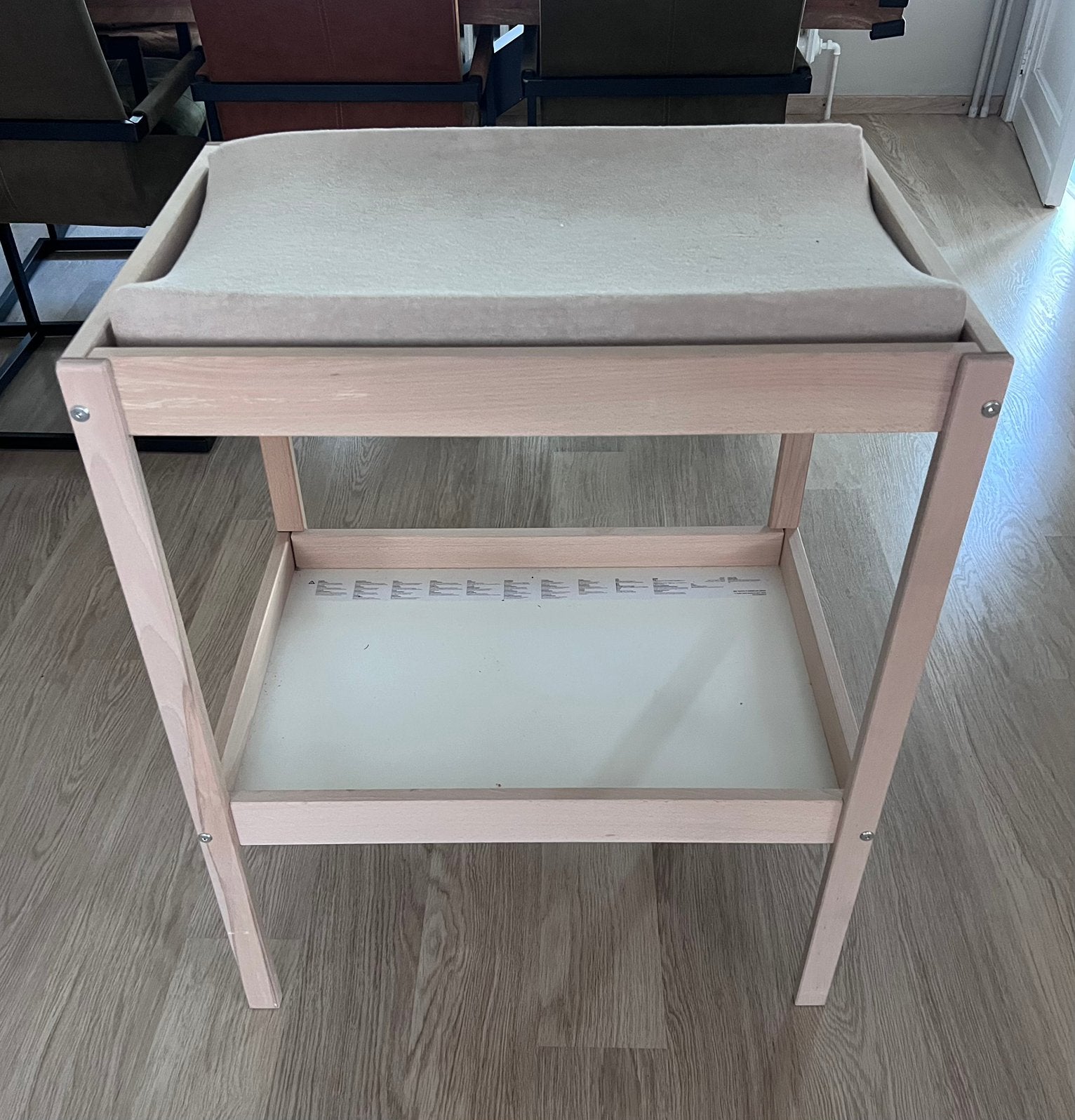 2 verzorgtafels inclusief matras, Kinderen en Baby's, Ophalen, Zo goed als nieuw